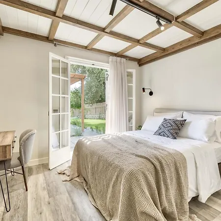 Holiday home Leeda's